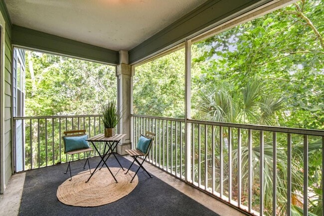 Building Photo - 2 bedroom in Jacksonville FL 32216