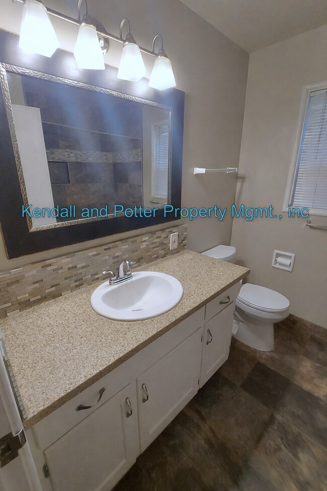 Building Photo - Delightful 3bed/2.5bath home in Rio Del Mar