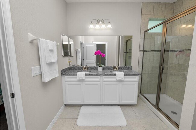Building Photo - 6577 Great Bear Dr