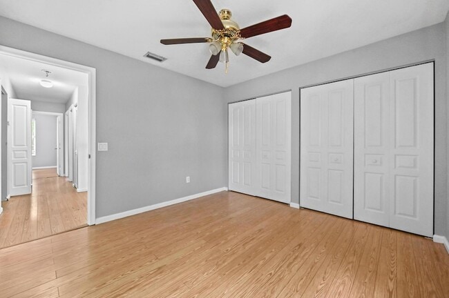 Building Photo - 5049 Starblaze Dr