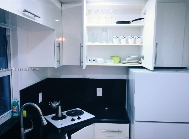 Building Photo - 223 SW 10th St