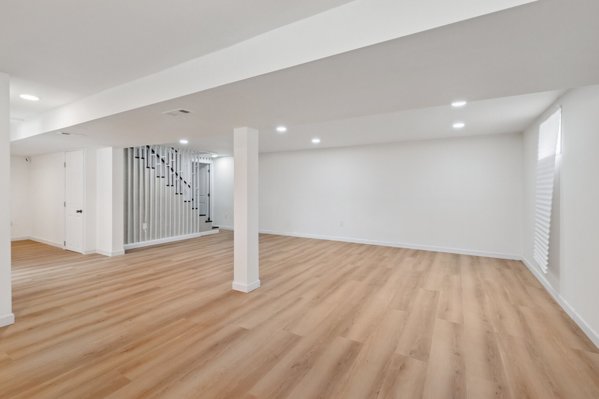 Building Photo - 3009 Viceroy Ave