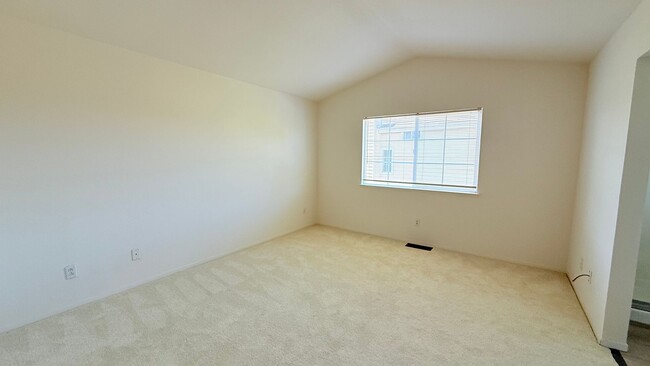 Building Photo - 119 Orr Rd