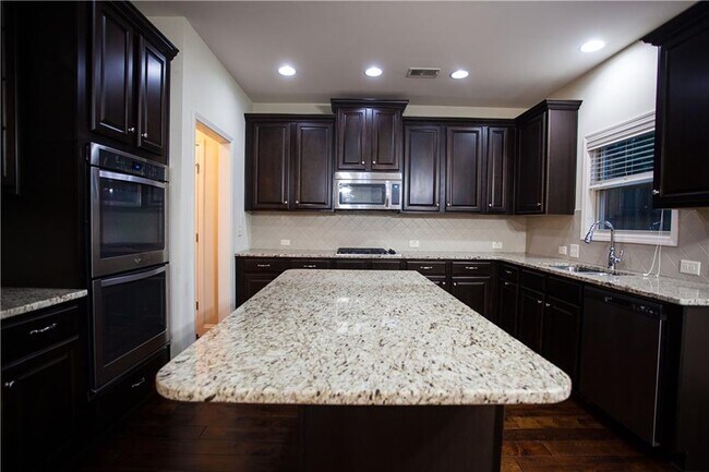 Building Photo - 1186 Composer Ln