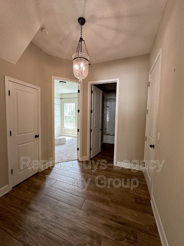 Building Photo - 813 Crosswater Lake Dr