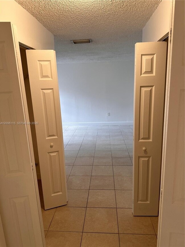 Building Photo - 8440 SW 154th Cir Ct