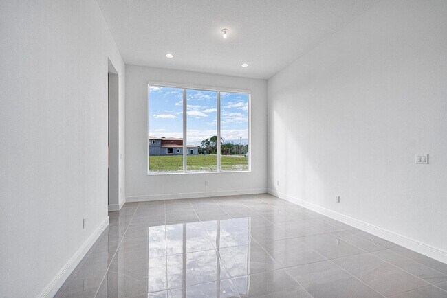 Building Photo - 4202 Mendel Ln