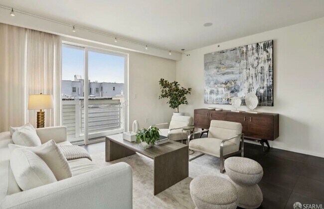 Building Photo - One-of-a-Kind Sophisticated Top-Floor Cond...