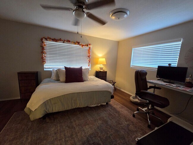 Building Photo - 120 Cynthia Dr