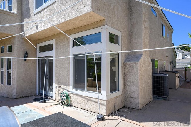 Building Photo - 11718 Windcrest Ln