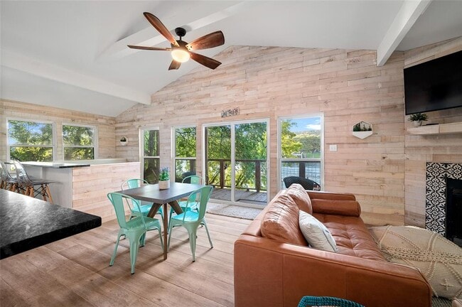 Building Photo - 1708 Ski Slope Dr