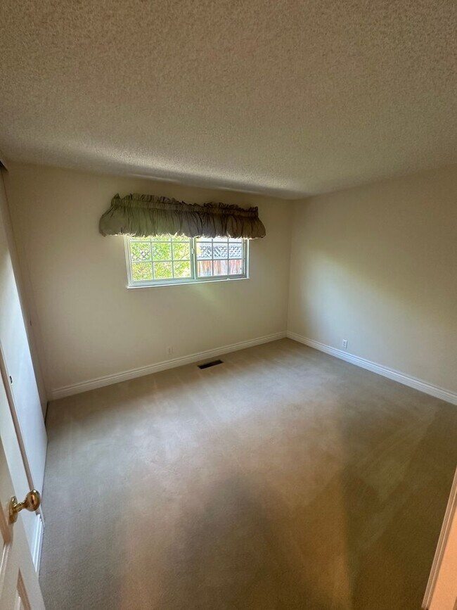 Building Photo - Almaden Single Family Home