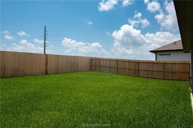 Building Photo - 10649 Knox Lndg Dr