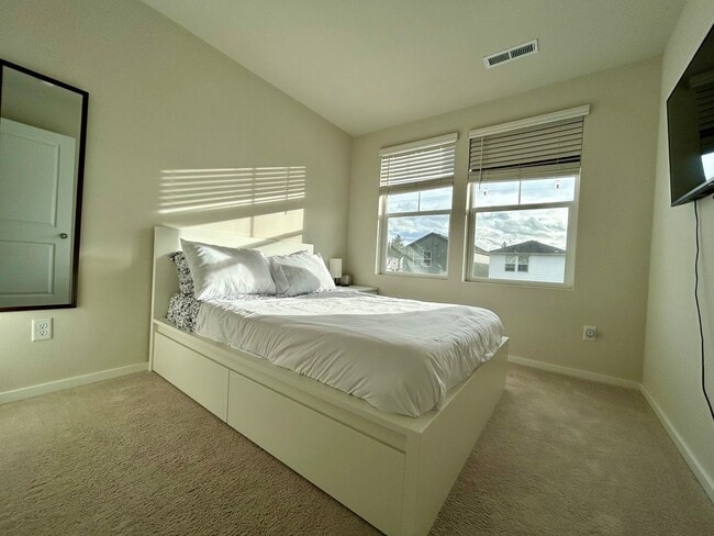 Building Photo - Welcome to your new home!