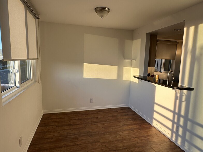 Building Photo - 7826 Topanga Canyon Blvd