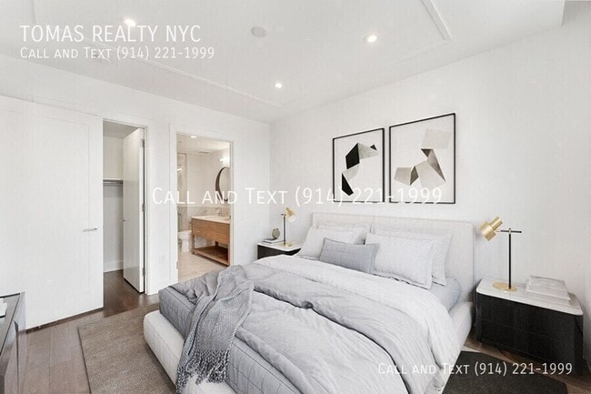 Building Photo - 372 9th St