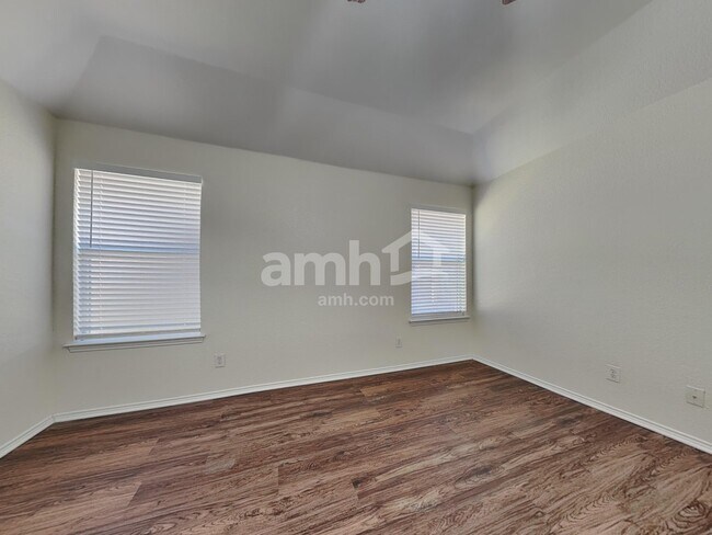 Building Photo - 1013 White Marlin Dr