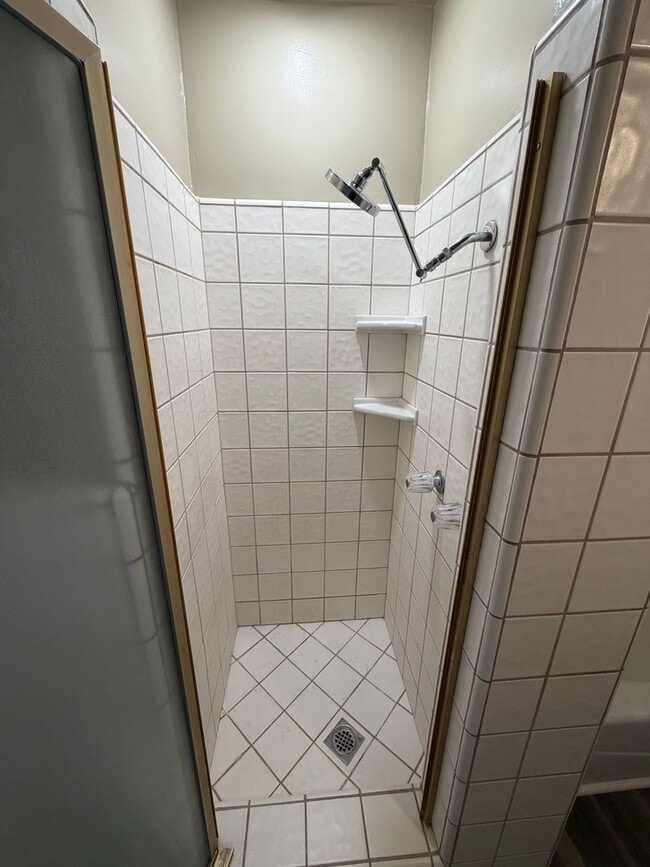 Building Photo - 3-Bedroom Home for Rent in El Camino Village | 2-Car Garage & Private Backyard