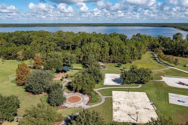 Building Photo - 7501 Wing Span Wy