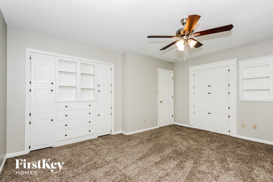 Building Photo - 6917 Forest Manor Dr