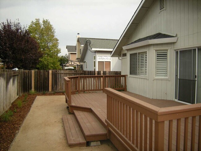 Building Photo - Charming 3-bedroom, 2-bathroom home!