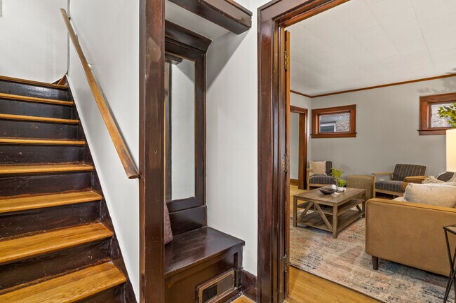 Building Photo - 43 Stanfield Ter