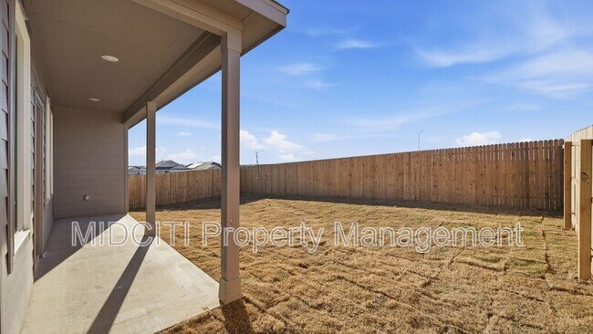 Building Photo - 1926 Wood Warbler
