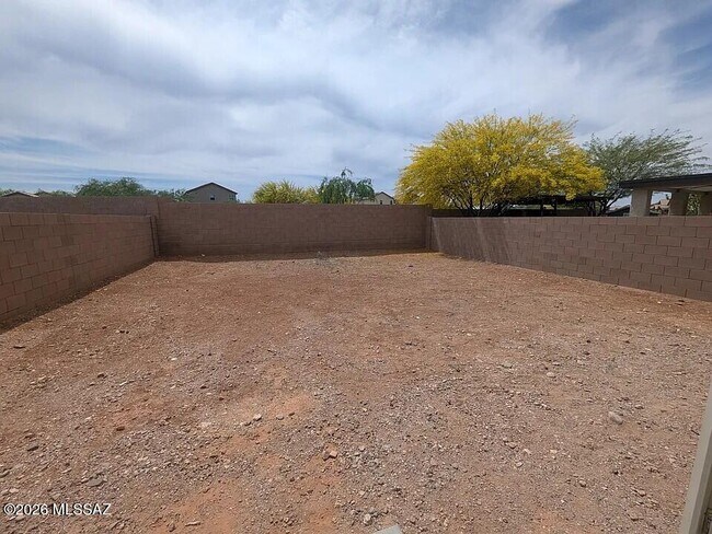 Building Photo - 8748 E Pebble Stone Ln