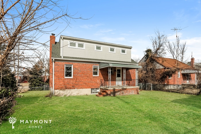 Building Photo - 5907 Winthrope Ave