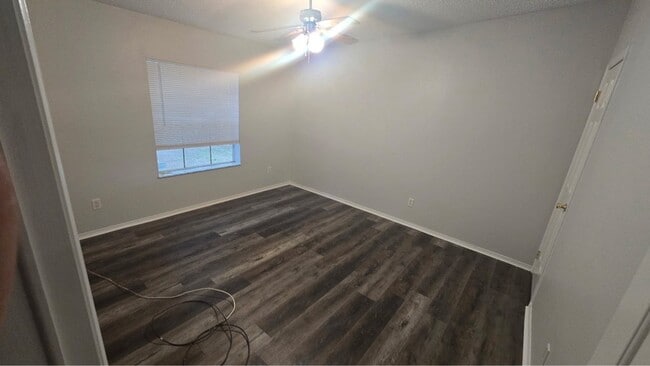 Building Photo - 6230 Anniedora Ln