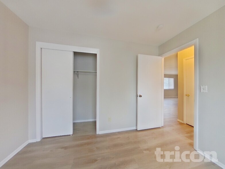 Building Photo - 1317 Doyle Pl