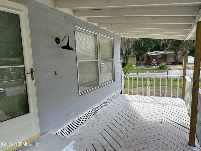 Building Photo - 1104 Harmony Dr N