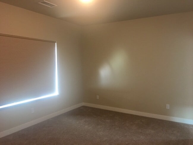 Building Photo - Single Story NW Reno House - Built 2018