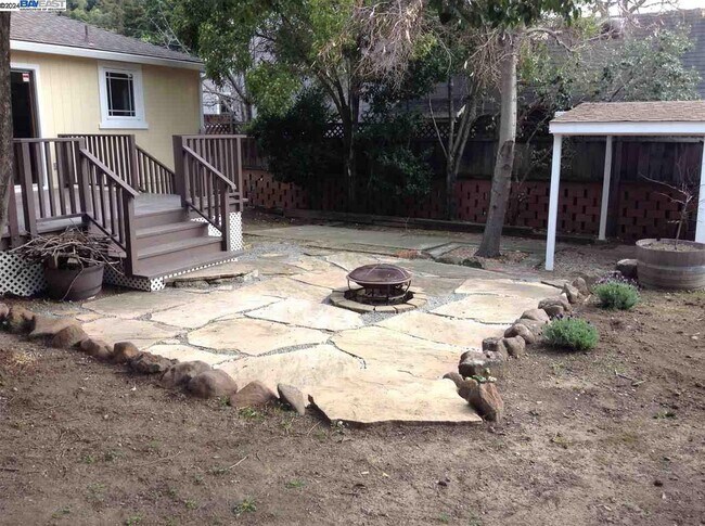 Building Photo - 38077 Canyon Heights Dr