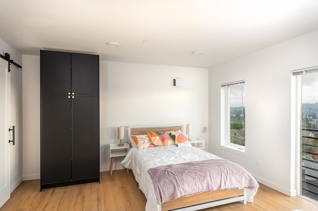 Interior Photo - Cypress Greenwood
