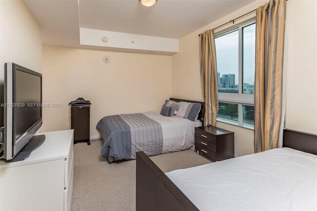 Building Photo - 7355 SW 89th St