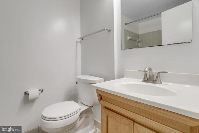 Building Photo - 3369 S Stafford St