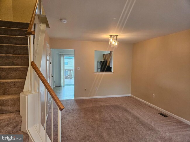 Building Photo - 6887 Chasewood Cir