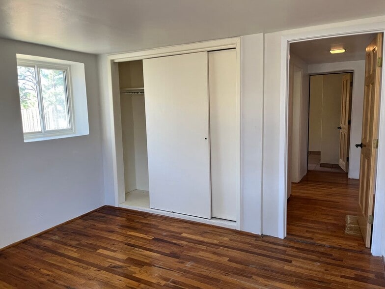 Building Photo - 410 Liebert St