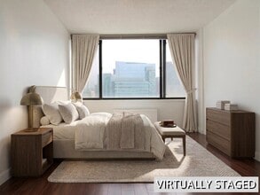 Building Photo - 45 River Dr S