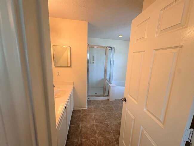 Building Photo - 14403 Fairbuff Ln