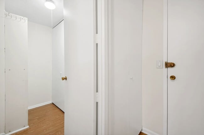 Building Photo - 2728 N Hampden Ct