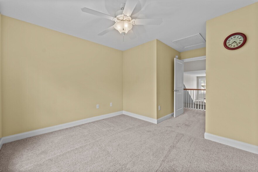 Building Photo - 118 Cypress Cir