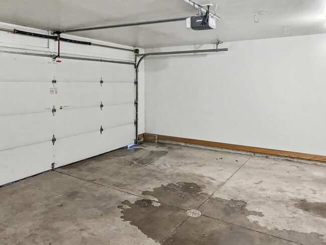 Building Photo - 13286 Riley St