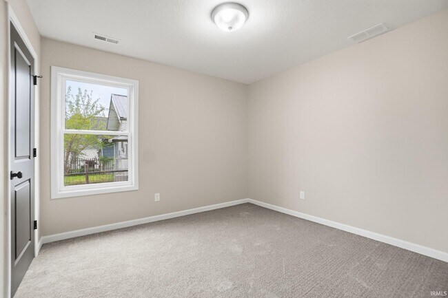 Building Photo - 1626 Howell St
