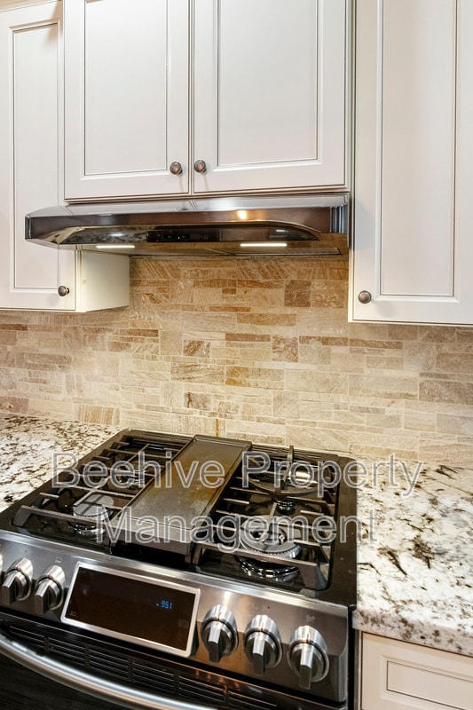 Building Photo - 3829 E Kesler Ln