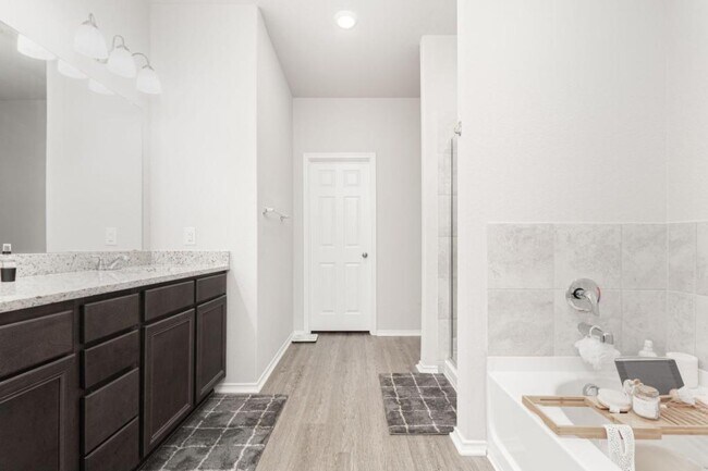 Building Photo - 5510 Daniel Wy