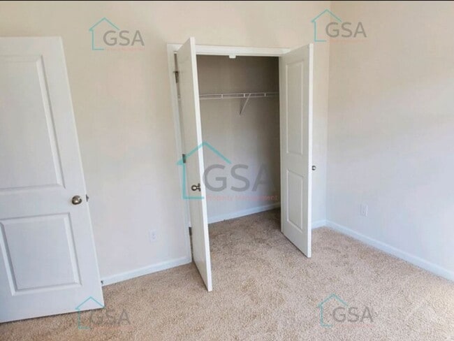 Building Photo - 3 Bedroom 2 Bathroom Greer SC