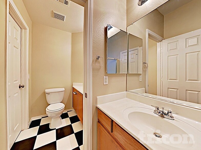 Building Photo - 3536 Ashford Grove St