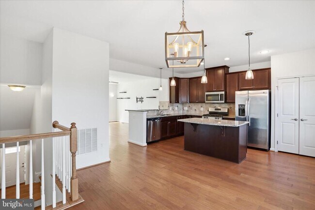 Building Photo - 166 Trout Lily Dr